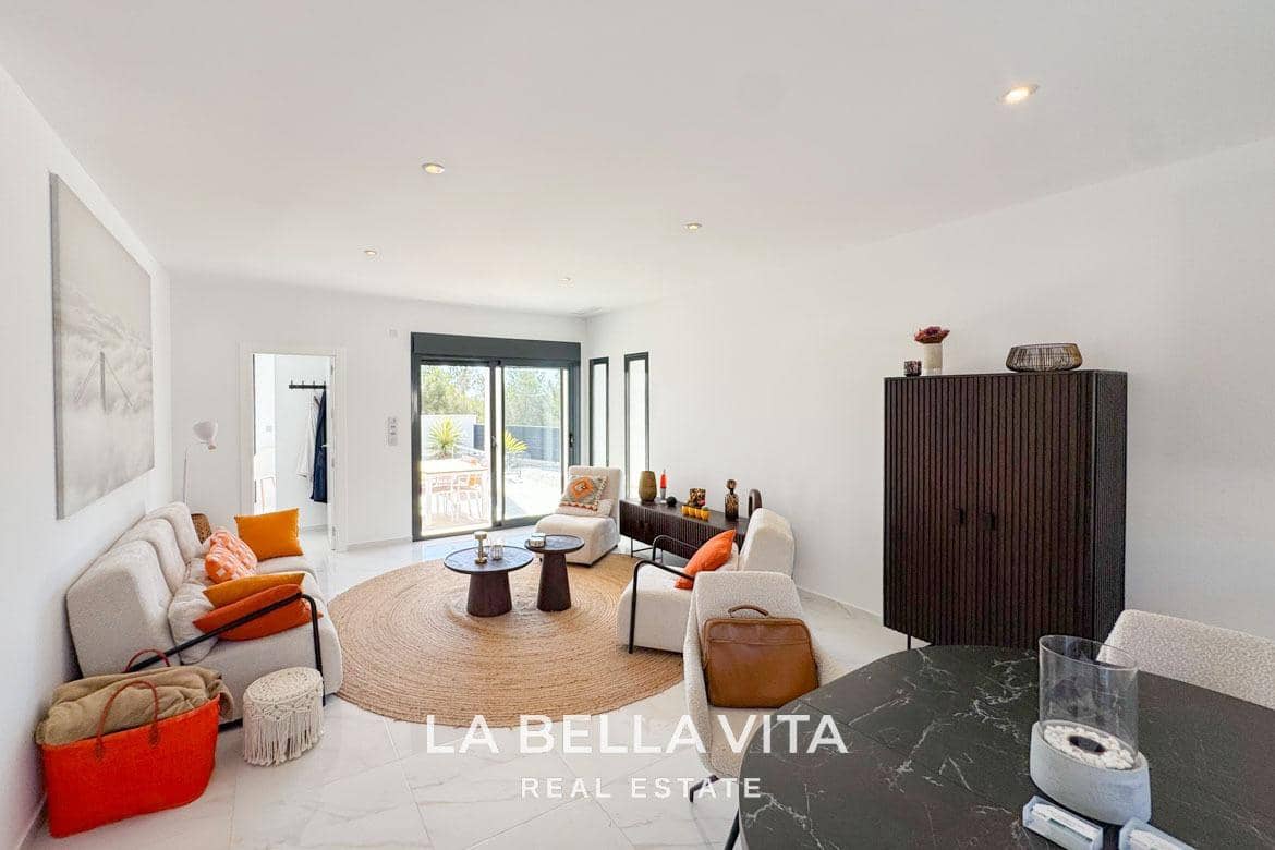 3 soveværelse Villa til salg i Pinar de Campoverde med swimmingpool - € 431.500 (Ref: 8817873)