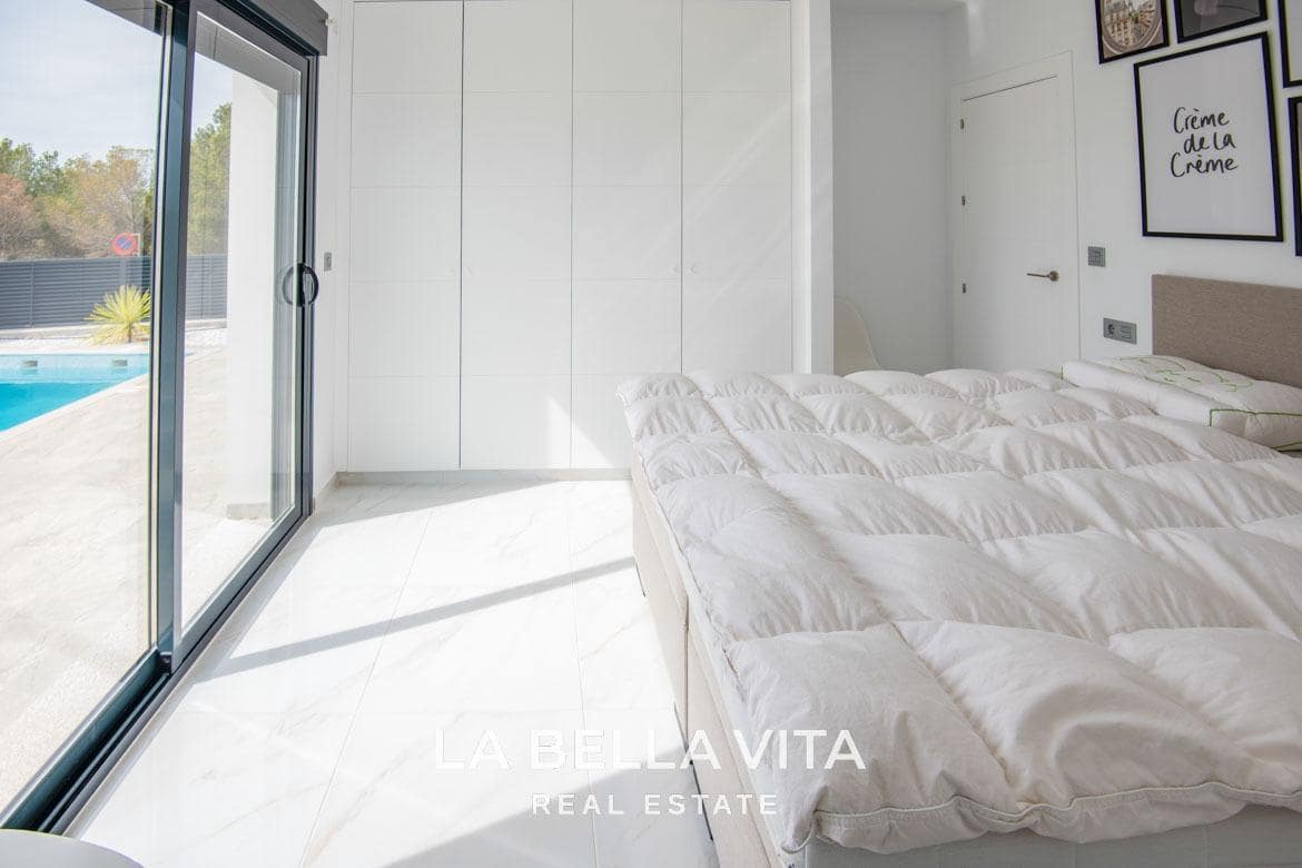 3 soveværelse Villa til salg i Pinar de Campoverde med swimmingpool - € 431.500 (Ref: 8817873)