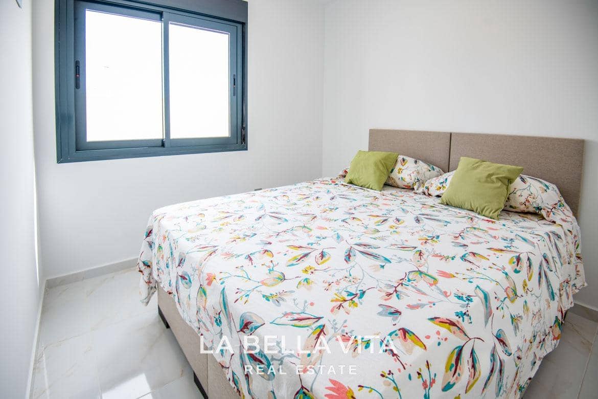 3 soveværelse Villa til salg i Pinar de Campoverde med swimmingpool - € 431.500 (Ref: 8817873)