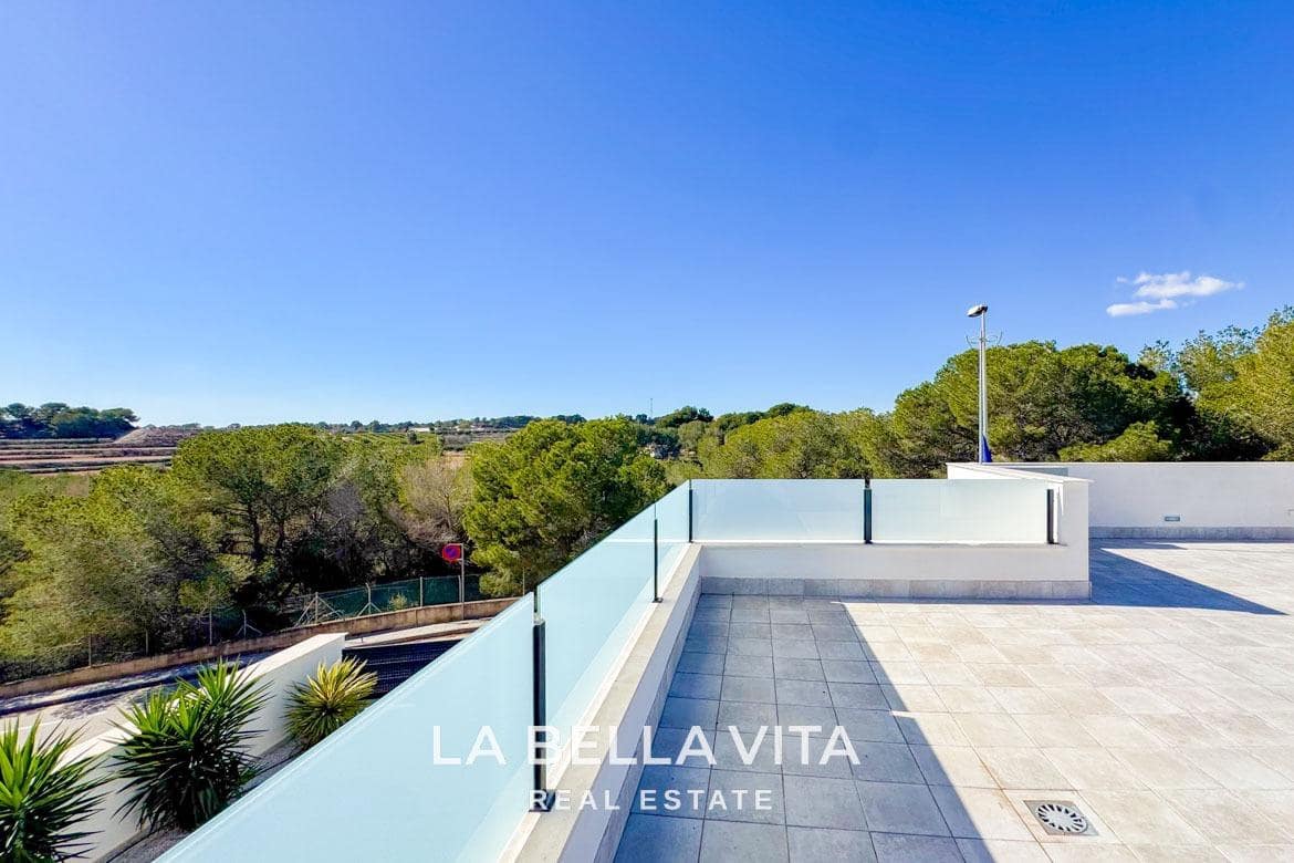 3 soveværelse Villa til salg i Pinar de Campoverde med swimmingpool - € 431.500 (Ref: 8817873)