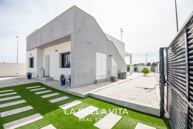 3 soveværelse Villa til salg i Pinar de Campoverde, Pilar de la Horadada med swimmingpool - € 431.500 (Ref: 8817873)