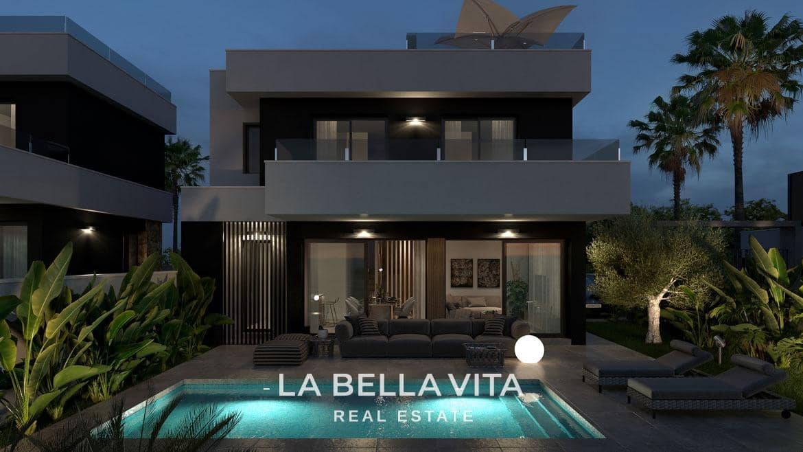 3 soverom Villa til salgs i Ciudad Quesada med svømmebasseng garasje - € 555 000 (Ref: 8916571)