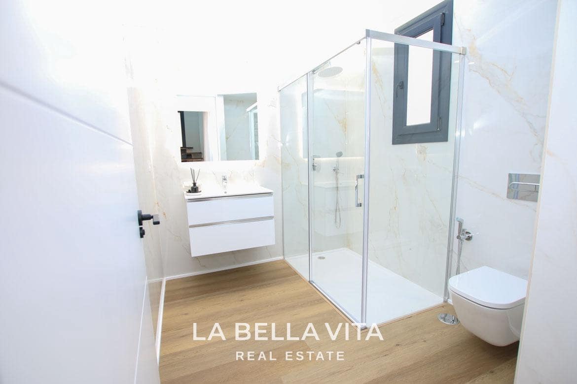 3 soveværelse Villa til salg i Pilar de la Horadada med swimmingpool garage - € 725.000 (Ref: 8916573)