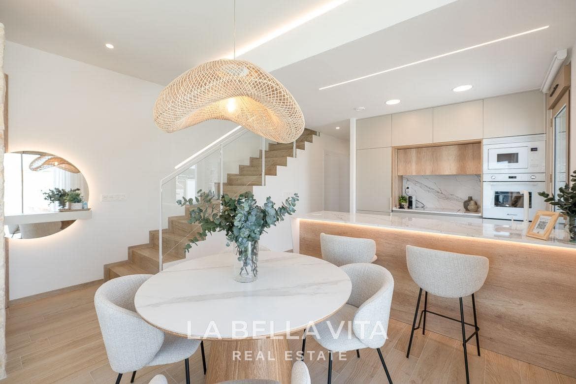 3 soveværelse Villa til salg i Dona Pepa med swimmingpool - € 439.000 (Ref: 9068942)