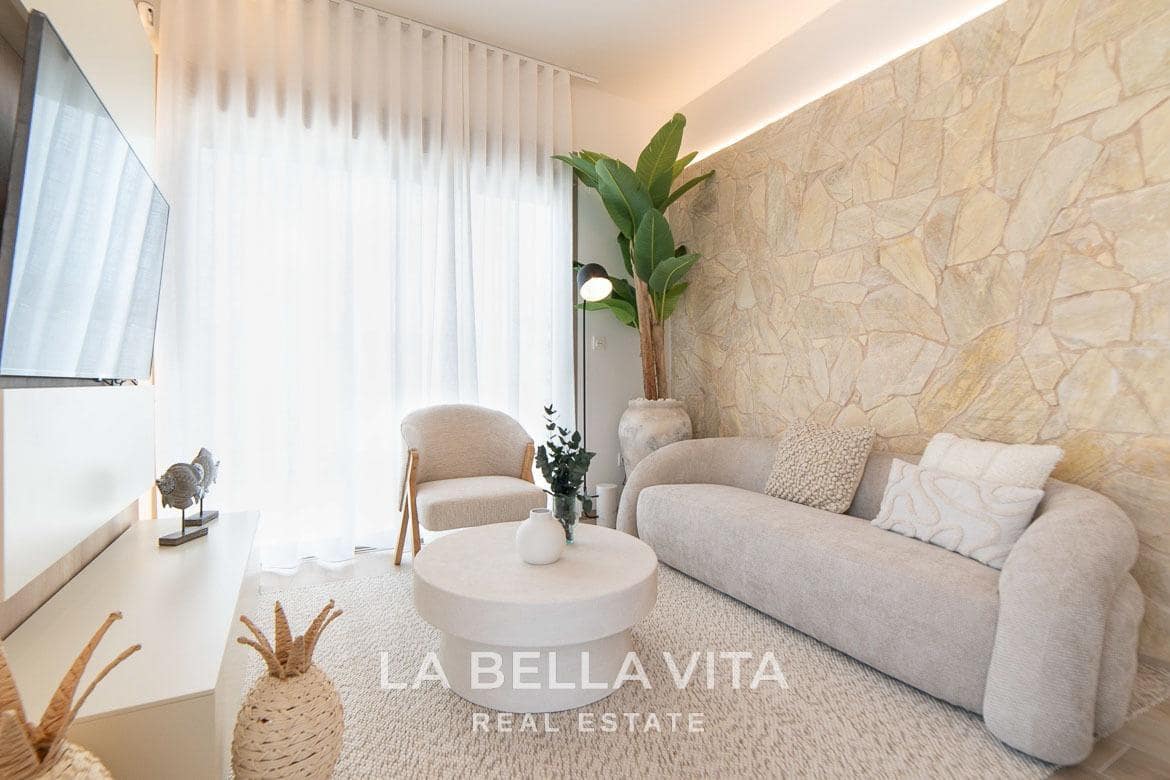 3 soveværelse Villa til salg i Dona Pepa med swimmingpool - € 439.000 (Ref: 9068942)