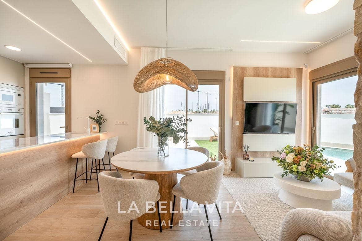 3 soveværelse Villa til salg i Dona Pepa med swimmingpool - € 439.000 (Ref: 9068942)