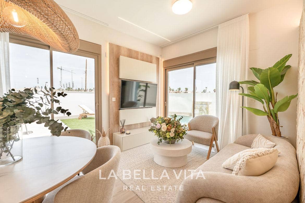 3 soveværelse Villa til salg i Dona Pepa med swimmingpool - € 439.000 (Ref: 9068942)