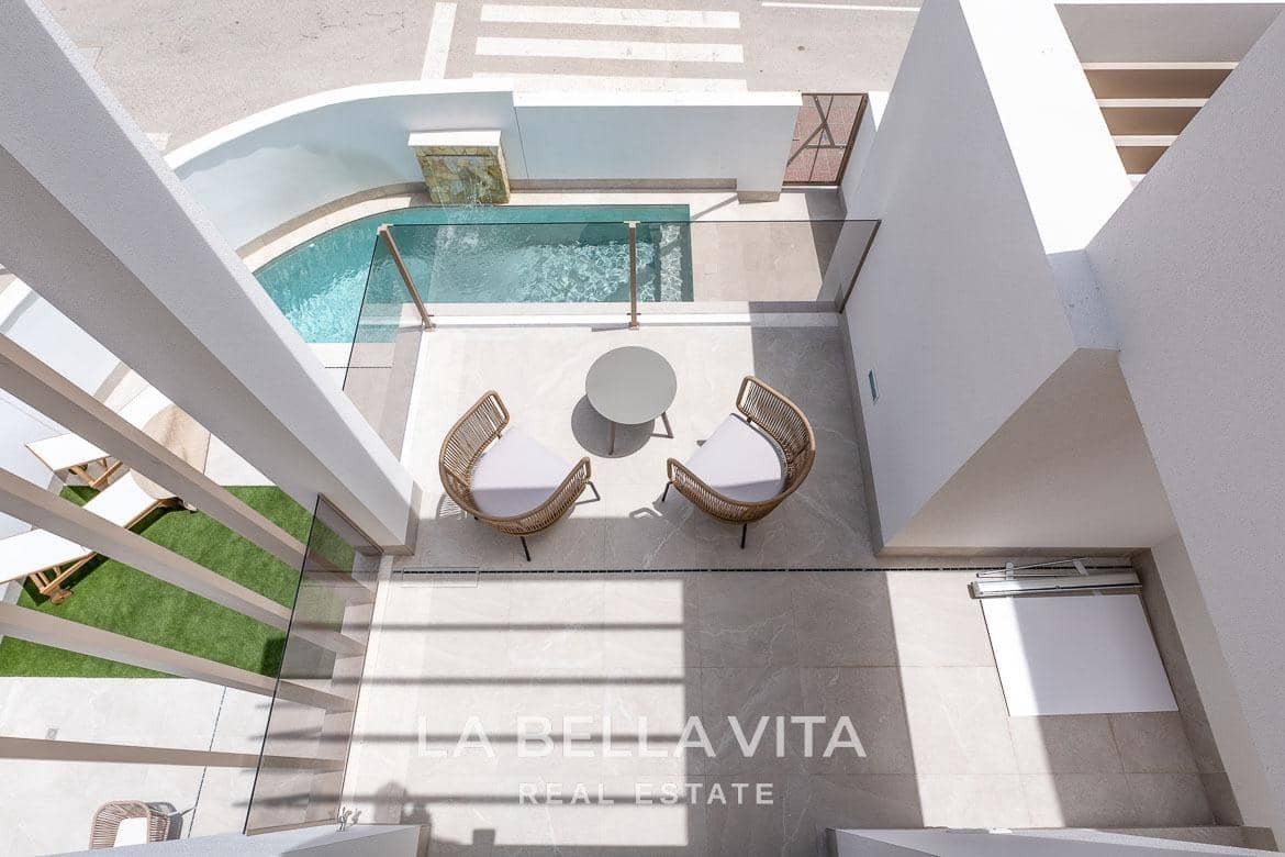 3 soveværelse Villa til salg i Dona Pepa med swimmingpool - € 439.000 (Ref: 9068942)