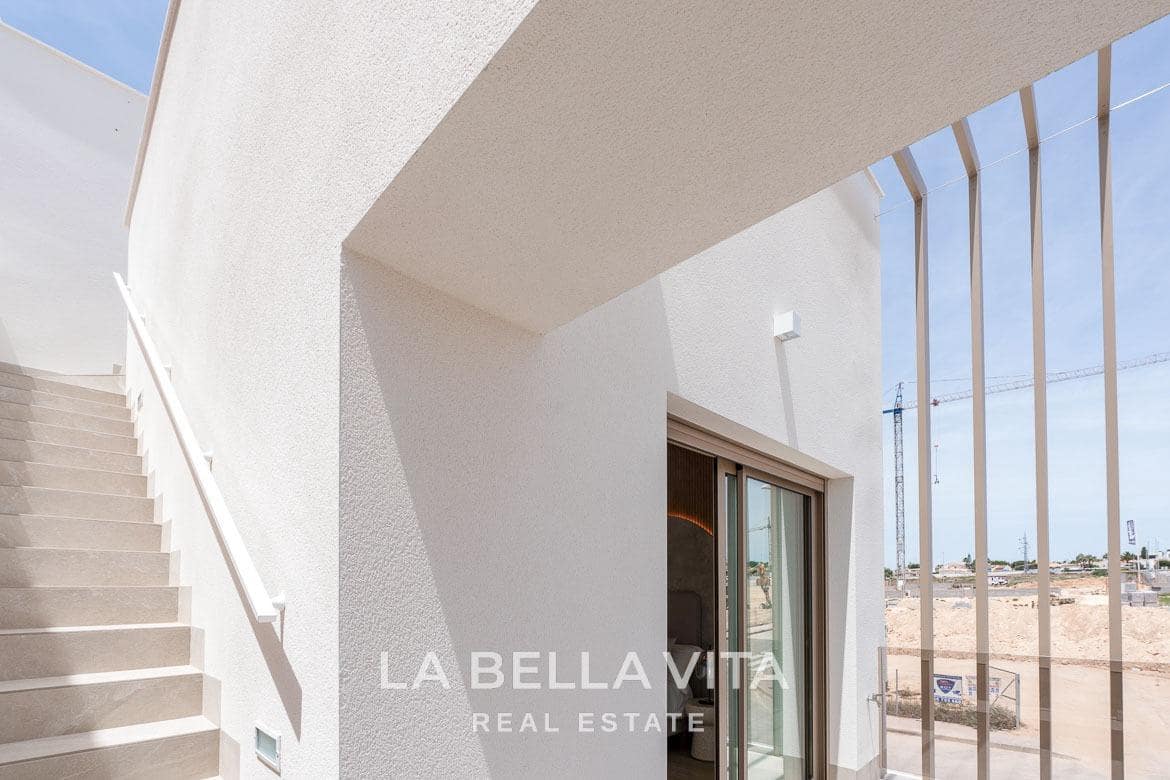 3 soveværelse Villa til salg i Dona Pepa med swimmingpool - € 439.000 (Ref: 9068942)