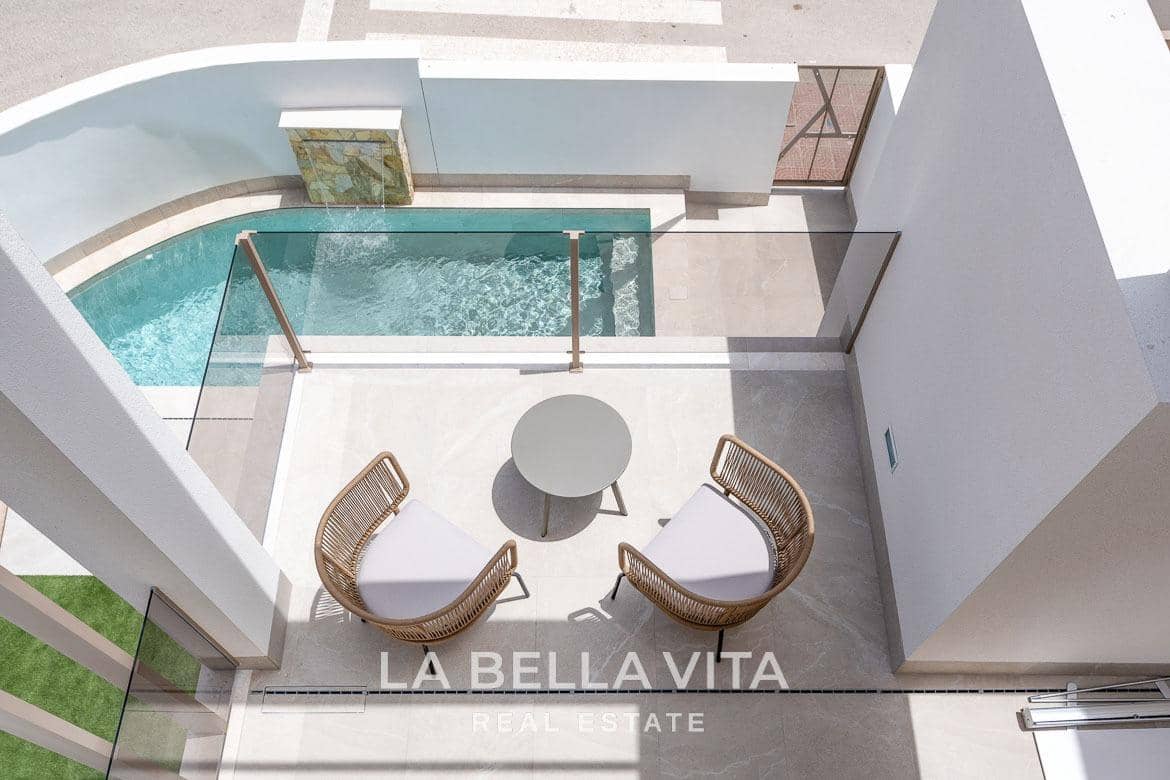 3 soveværelse Villa til salg i Dona Pepa med swimmingpool - € 439.000 (Ref: 9068942)