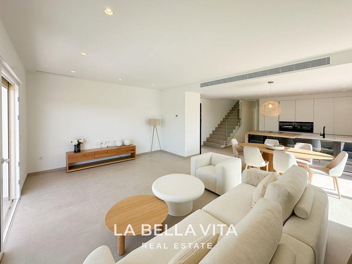 3 sypialnia Willa na sprzedaż w Los Montesinos z basenem - 509 000 € (Ref: 9075263)