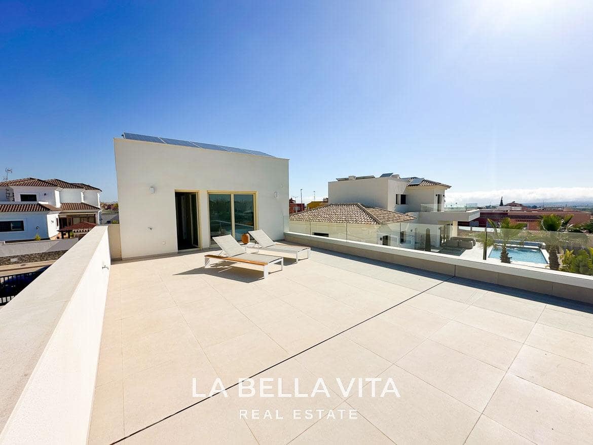 3 sypialnia Willa na sprzedaż w Los Montesinos z basenem - 509 000 € (Ref: 9075263)