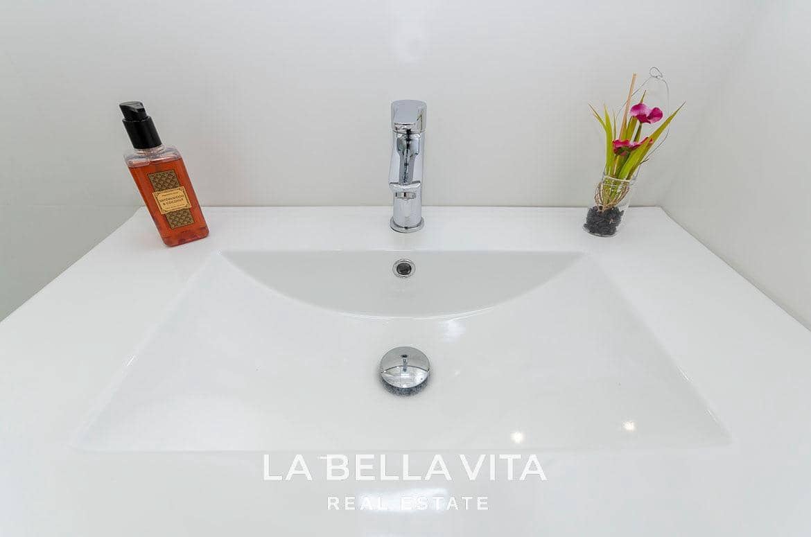 3 soveværelse Villa til salg i Torrevieja med swimmingpool - € 409.000 (Ref: 9089961)