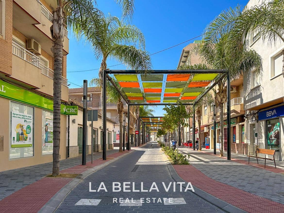 3 soverom Villa til salgs i Los Alcazares med svømmebasseng - € 550 000 (Ref: 9104788)