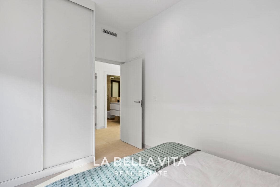 3 soveværelse Villa til salg i Los Alcazares med swimmingpool - € 545.000 (Ref: 9104791)