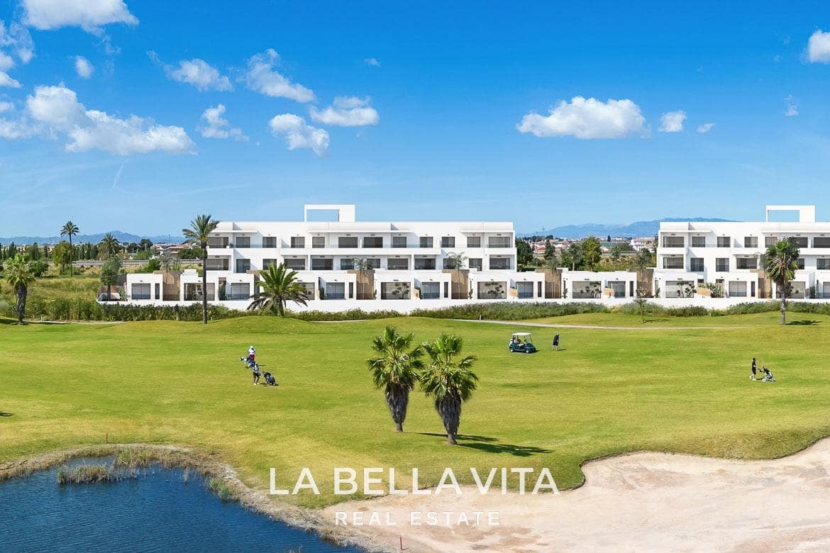 3 soveværelse Villa til salg i Los Alcazares med swimmingpool - € 545.000 (Ref: 9104791)