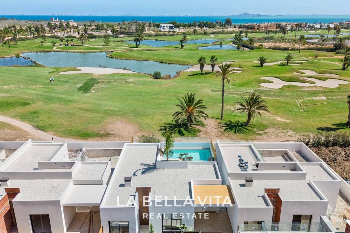 3 soveværelse Villa til salg i Los Alcazares med swimmingpool - € 545.000 (Ref: 9104791)