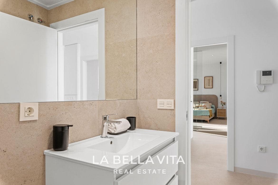 3 soveværelse Villa til salg i Los Alcazares med swimmingpool - € 545.000 (Ref: 9104791)