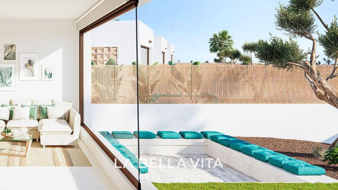 3 soveværelse Villa til salg i Los Alcazares med swimmingpool - € 545.000 (Ref: 9104791)