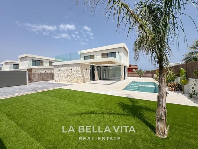 3 soverom Villa til salgs i Cabo Roig, Orihuela med svømmebasseng - € 650 000 (Ref: 9108879)