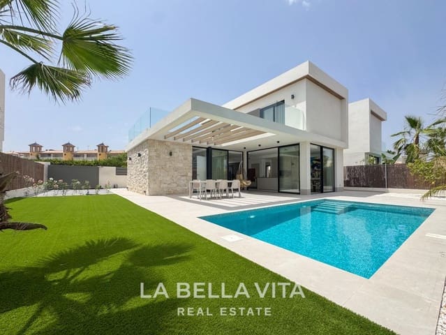 3 soverom Villa til salgs i Cabo Roig, Orihuela med svømmebasseng - € 650 000 (Ref: 9108879)