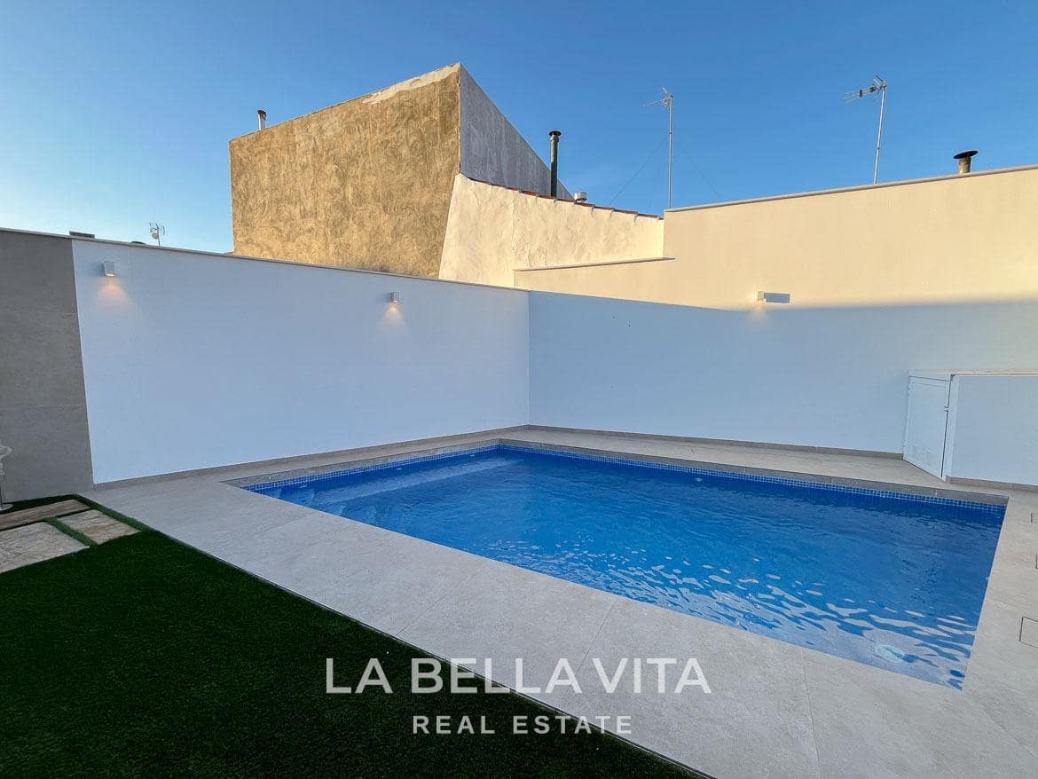 3 soverom Villa til salgs i Los Cuarteros med svømmebasseng - € 445 000 (Ref: 9257533)