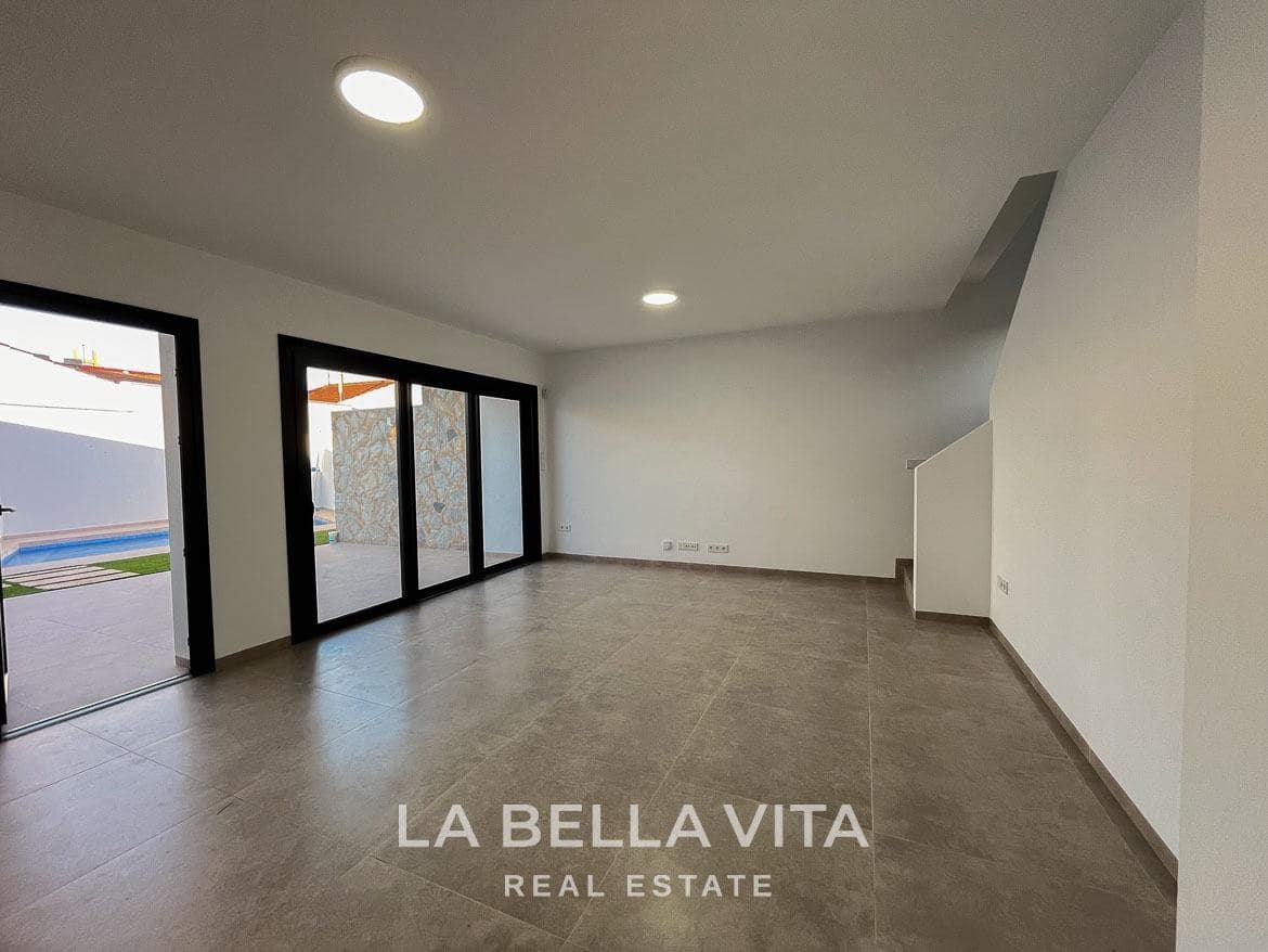 3 soverom Villa til salgs i Los Cuarteros med svømmebasseng - € 445 000 (Ref: 9257533)