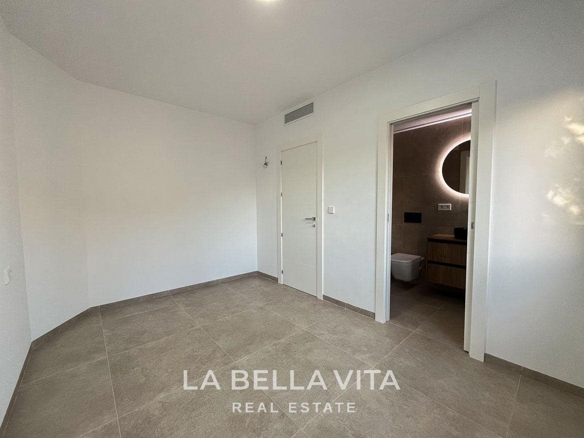 3 soverom Villa til salgs i Los Cuarteros med svømmebasseng - € 445 000 (Ref: 9257533)