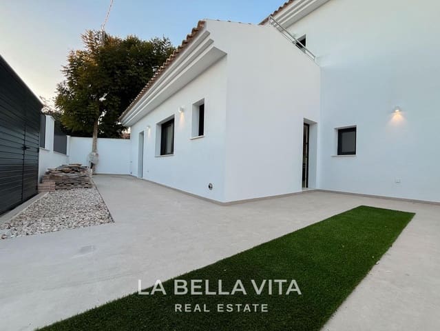 3 bedroom Villa for sale in Los Cuarteros, San Pedro del Pinatar with pool - € 445,000 (Ref: 9257533)