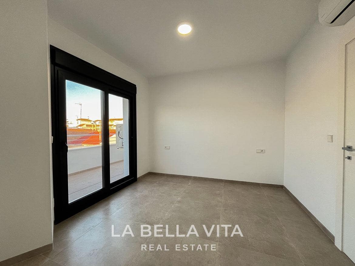 3 soverom Villa til salgs i Los Cuarteros med svømmebasseng - € 445 000 (Ref: 9257533)