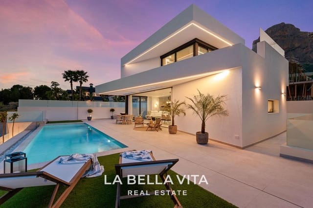 Chalet de 3 habitaciones en Polop en venta con piscina garaje - 725.000 € (Ref: 9266509)