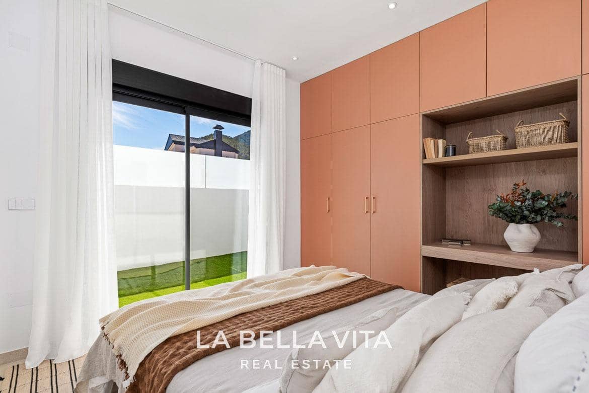 Chalet de 3 habitaciones en Polop en venta con piscina garaje - 725.000 € (Ref: 9266509)