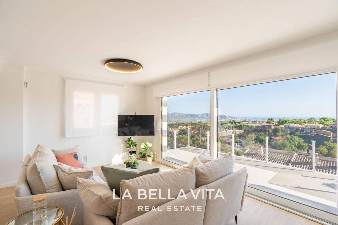 4 quarto Moradia Geminada para venda em La Nucia com piscina - 427 000 € (Ref: 9266510)