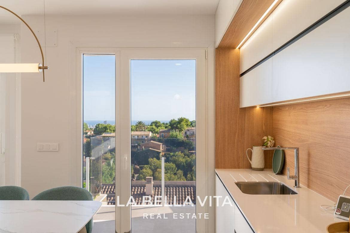 4 quarto Moradia Geminada para venda em La Nucia com piscina - 427 000 € (Ref: 9266510)