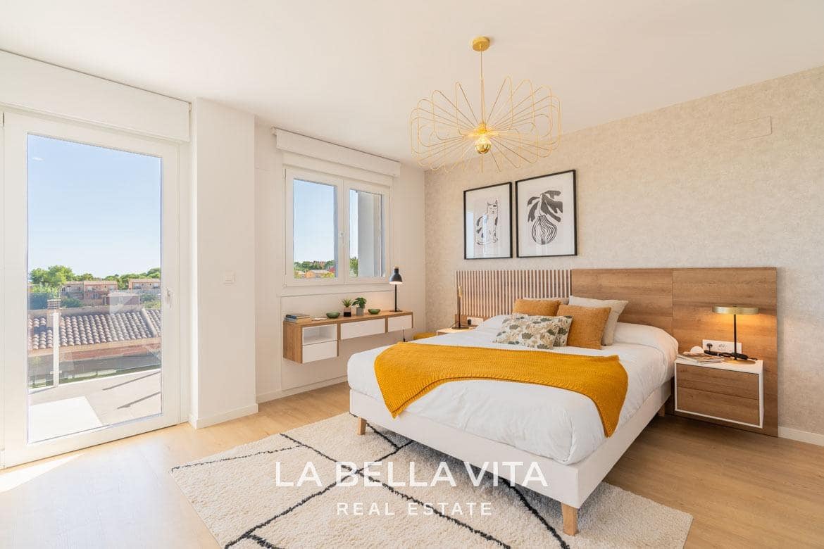 4 quarto Moradia Geminada para venda em La Nucia com piscina - 427 000 € (Ref: 9266510)