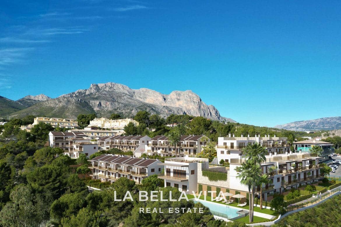 4 quarto Moradia Geminada para venda em La Nucia com piscina - 427 000 € (Ref: 9266510)