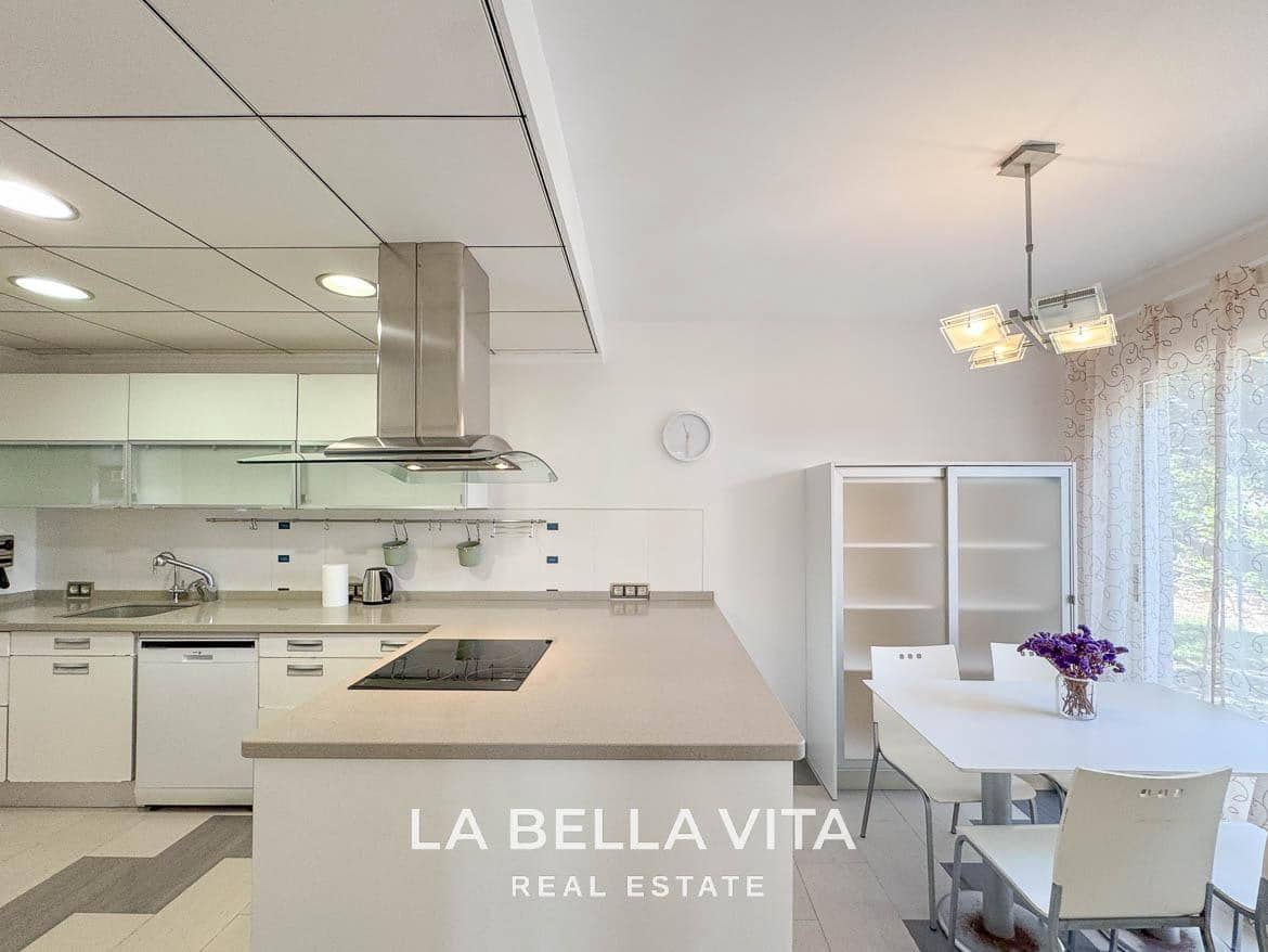 4 bedroom Villa for sale in Cabo Roig with pool - € 950,000 (Ref: 9297063)