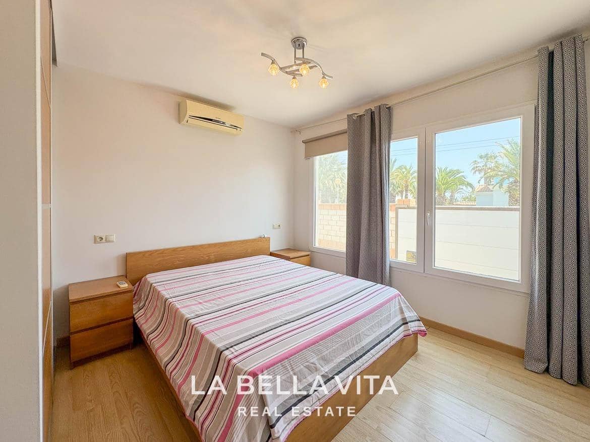 4 bedroom Villa for sale in Cabo Roig with pool - € 950,000 (Ref: 9297063)