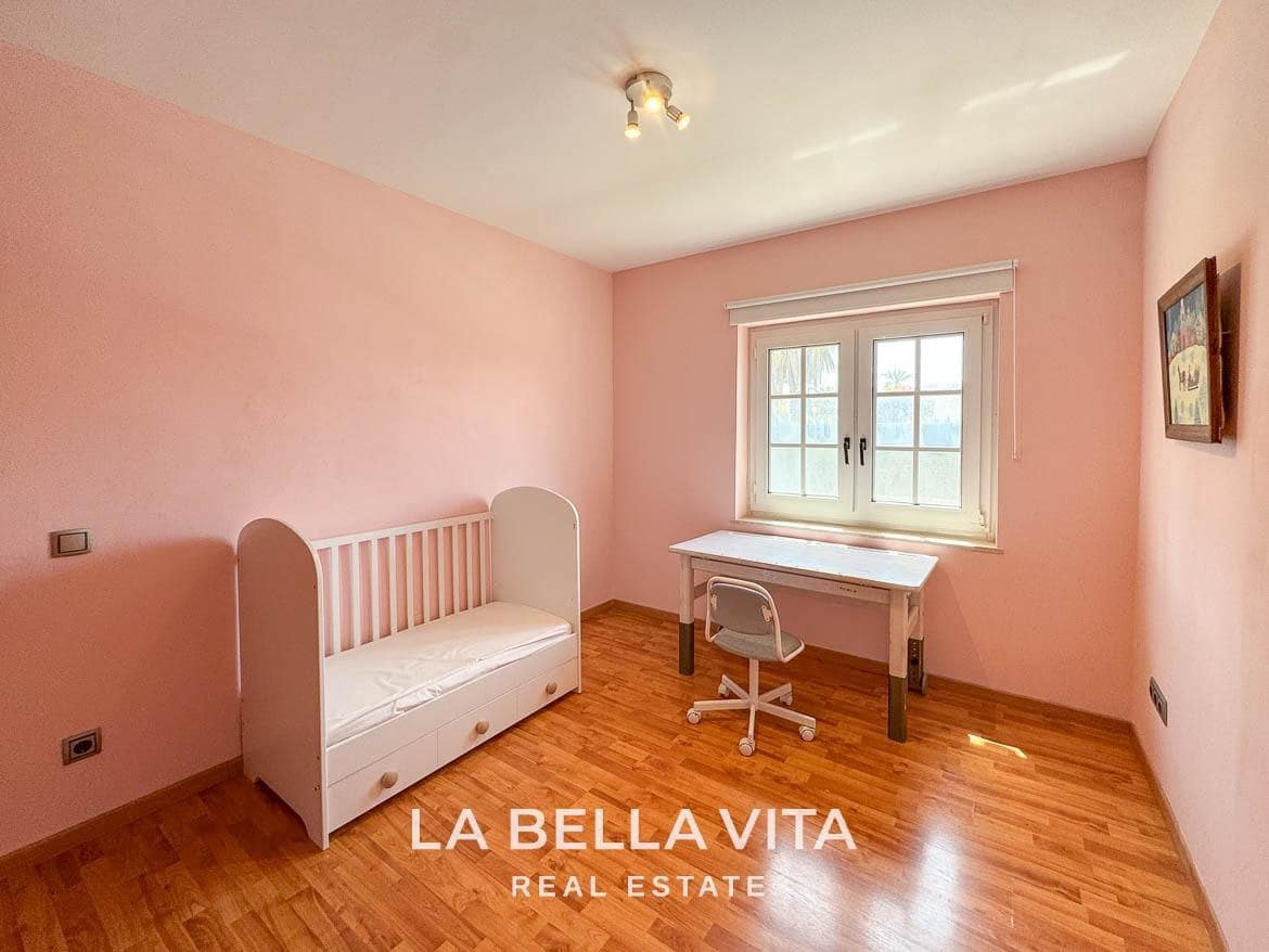 4 bedroom Villa for sale in Cabo Roig with pool - € 950,000 (Ref: 9297063)