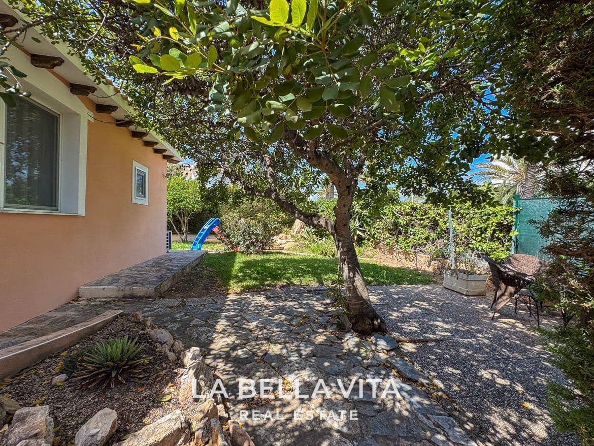 4 bedroom Villa for sale in Cabo Roig with pool - € 950,000 (Ref: 9297063)