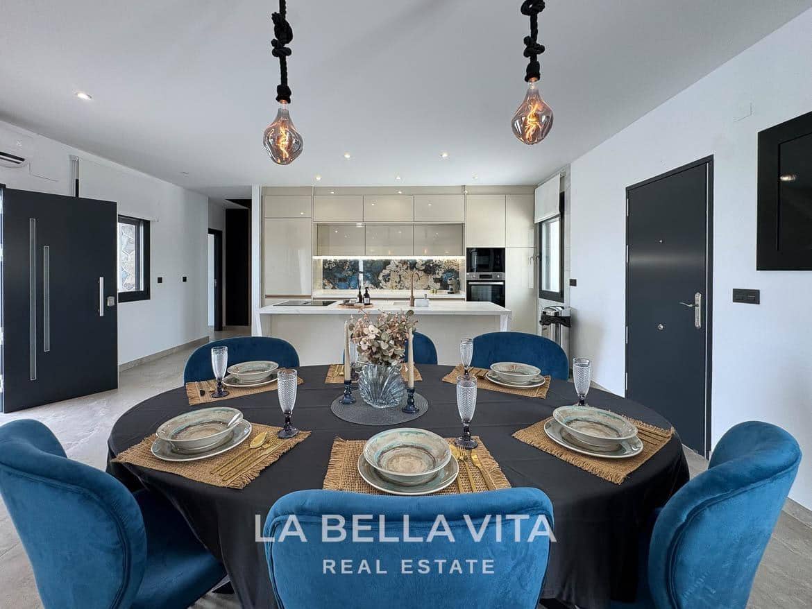 4 soverom Villa til salgs i Rojales med svømmebasseng garasje - € 1 300 000 (Ref: 9335201)