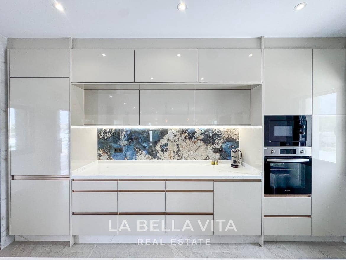 4 soverom Villa til salgs i Rojales med svømmebasseng garasje - € 1 300 000 (Ref: 9335201)