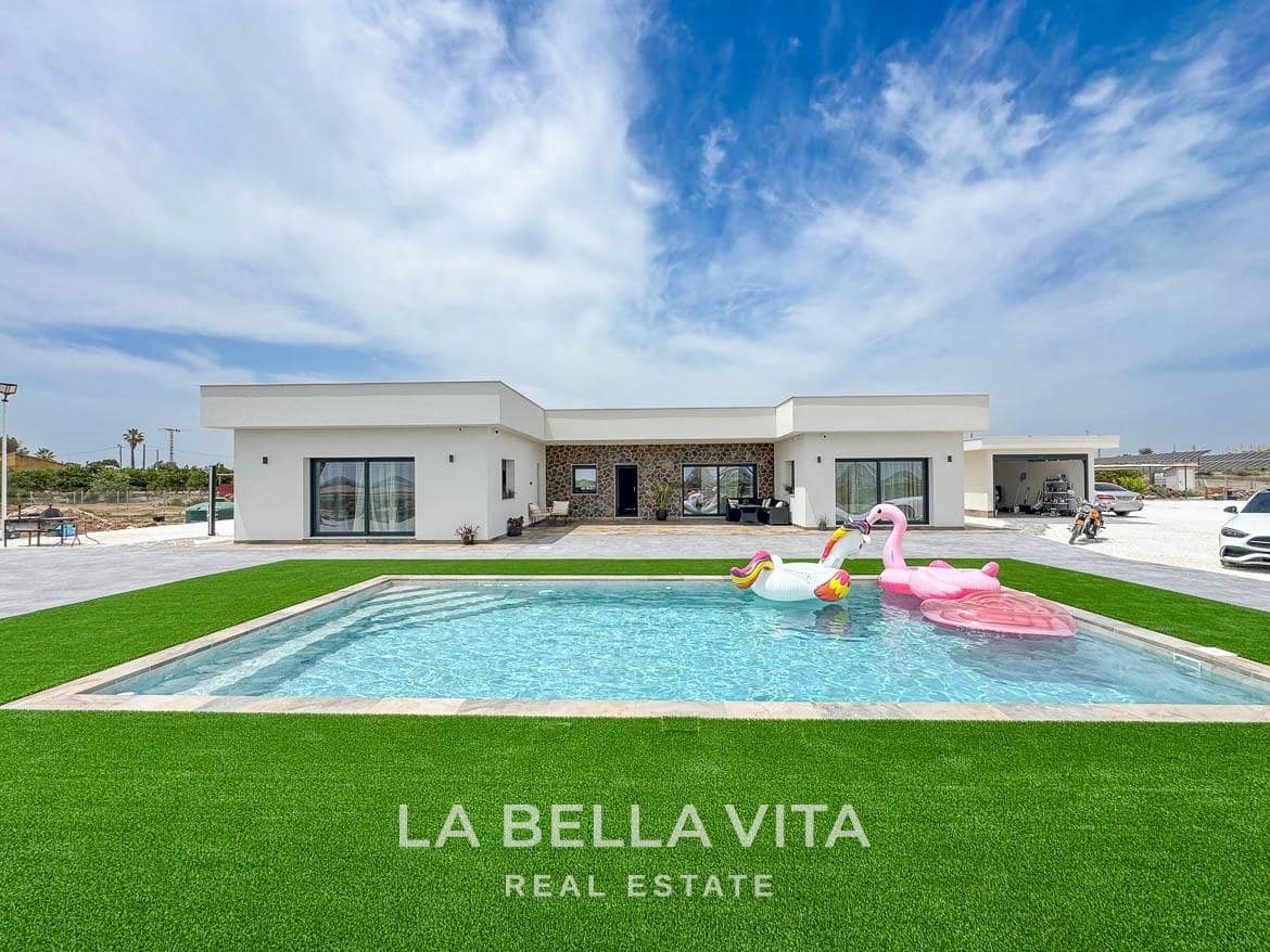 4 soverom Villa til salgs i Rojales med svømmebasseng garasje - € 1 300 000 (Ref: 9335201)