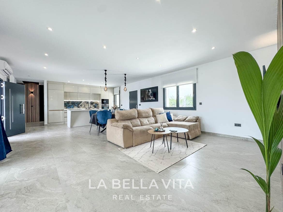 4 soverom Villa til salgs i Rojales med svømmebasseng garasje - € 1 300 000 (Ref: 9335201)