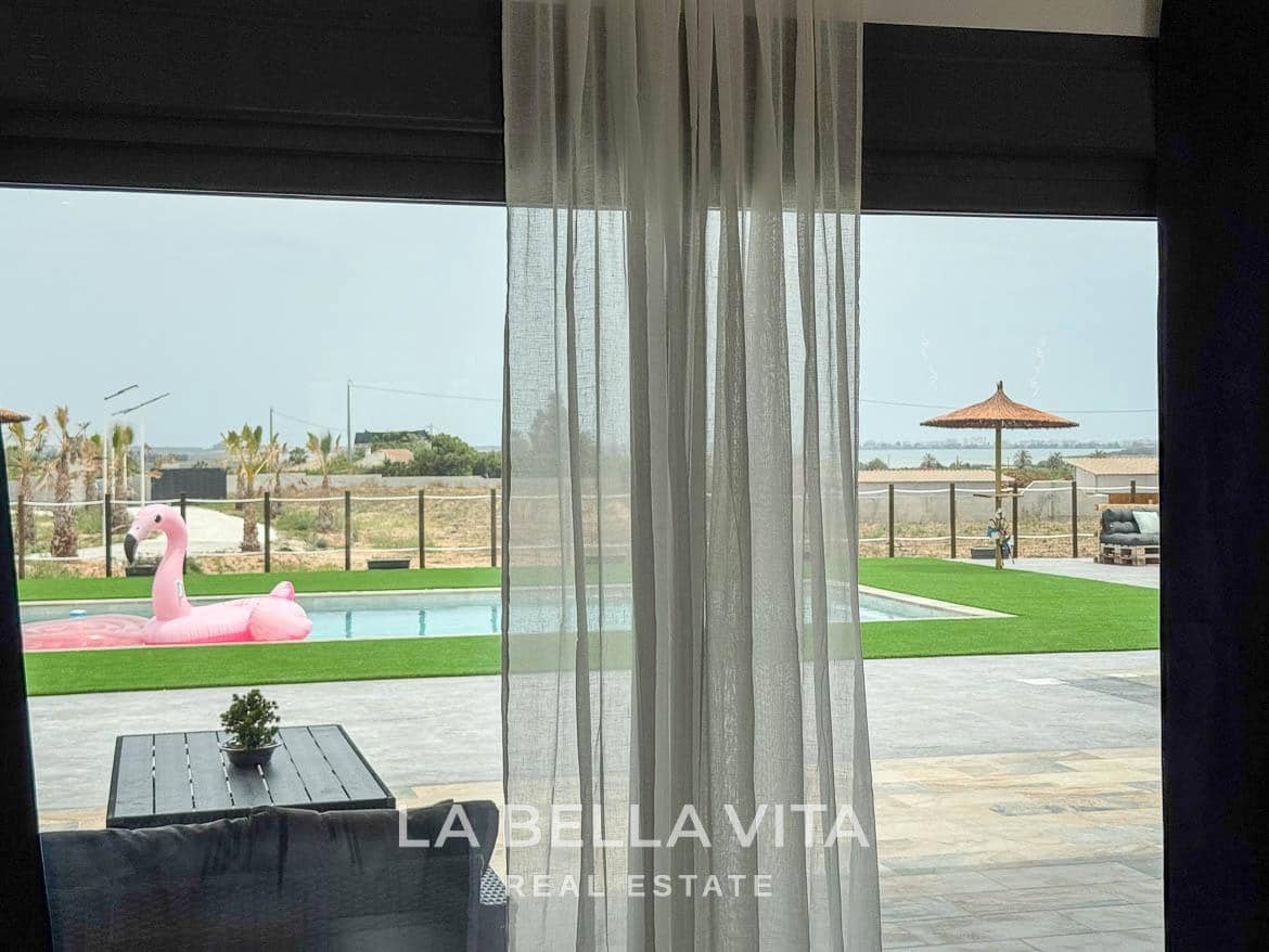 4 soverom Villa til salgs i Rojales med svømmebasseng garasje - € 1 300 000 (Ref: 9335201)