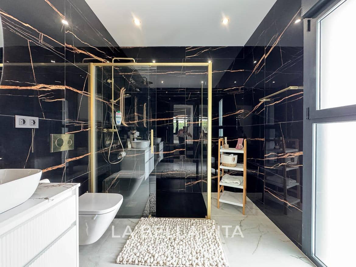 4 soverom Villa til salgs i Rojales med svømmebasseng garasje - € 1 300 000 (Ref: 9335201)