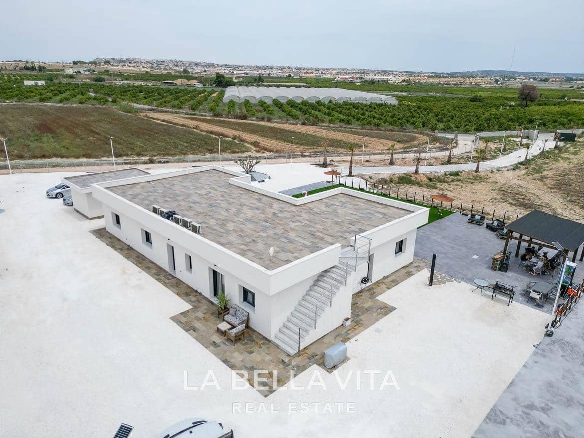 4 soverom Villa til salgs i Rojales med svømmebasseng garasje - € 1 300 000 (Ref: 9335201)