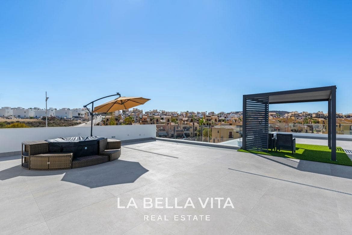 Chalet de 3 habitaciones en Algorfa en venta con piscina - 670.000 € (Ref: 9335204)