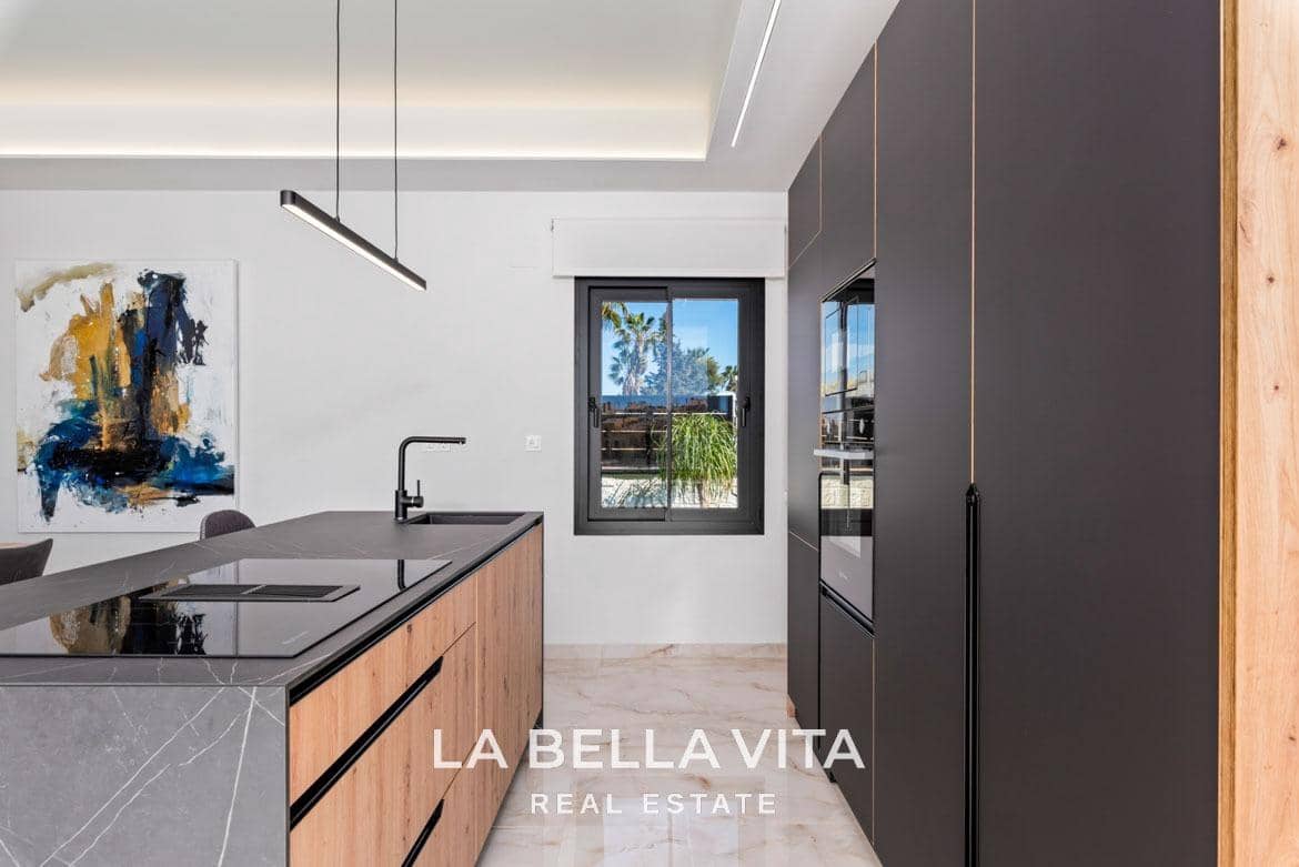 Chalet de 3 habitaciones en Algorfa en venta con piscina - 670.000 € (Ref: 9335204)