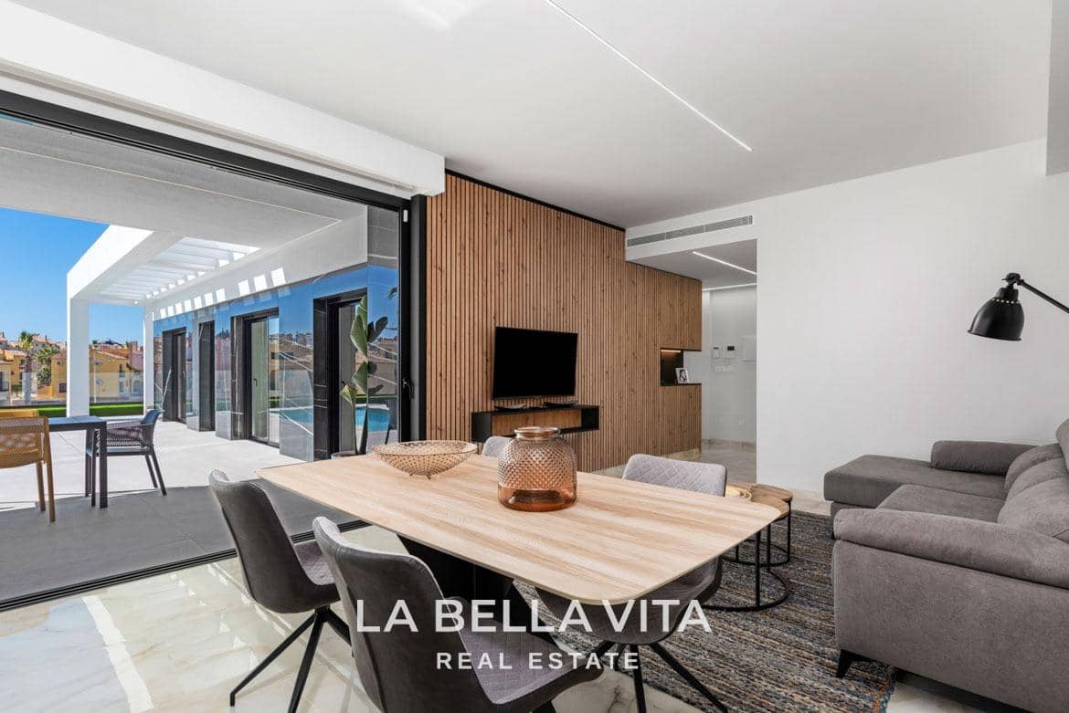 Chalet de 3 habitaciones en Algorfa en venta con piscina - 670.000 € (Ref: 9335204)